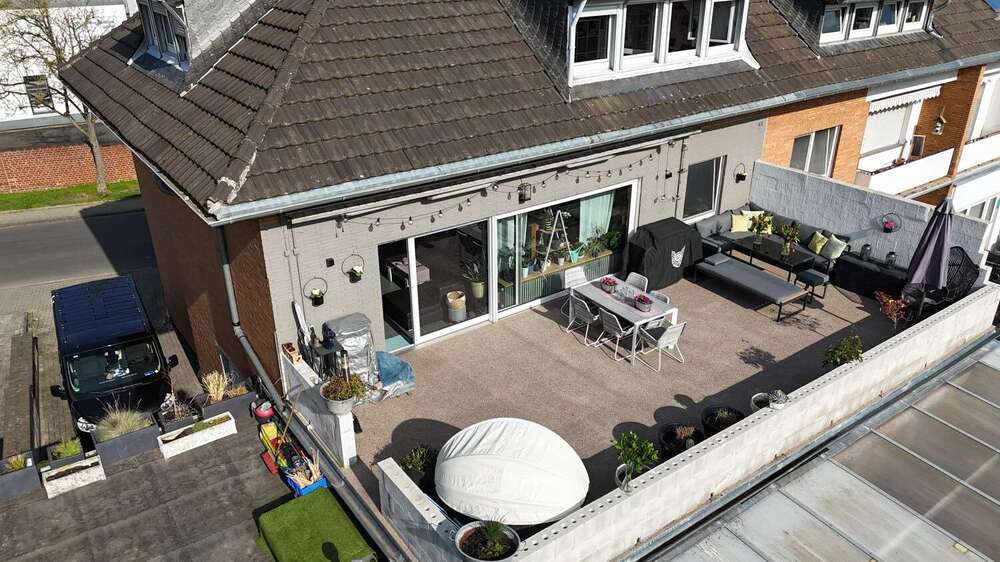 Einfamilienhaus Eschweiler / Dürwiß Dürwiß - 10 Zimmer, 339 m&sup2;, 499.000&euro; | Angebot:25851380