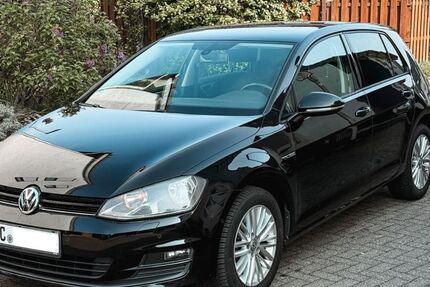 VW Golf 125.000 km 9.200 &euro; Würselen 52146