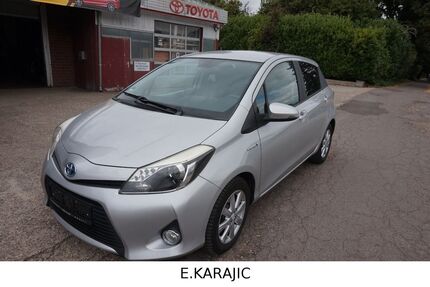 Toyota Yaris 171.300 km 7.500 &euro; ESCHWEILER - KINZWEILER 52249