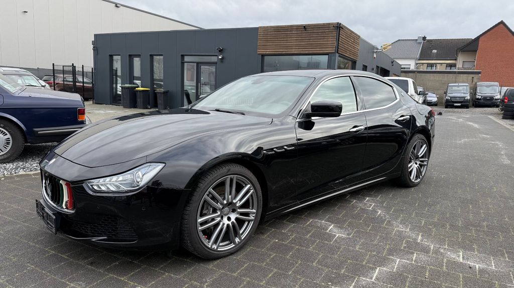 Maserati Ghibli 257.989 km 15.900 &euro; Übach Palenberg 52531