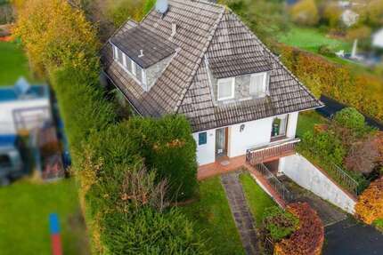 Haus Roetgen - 10 Zimmer, 237 m&sup2;, 450.000&euro; | Angebot:23396545