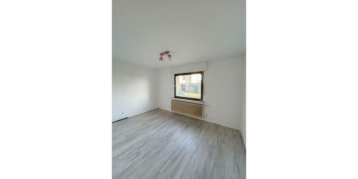 Mehrfamilienhaus, Wohnhaus Baesweiler / Loverich Loverich - 6 Zimmer, 143 m&sup2;, 379.000&euro; | Angebot:25687022