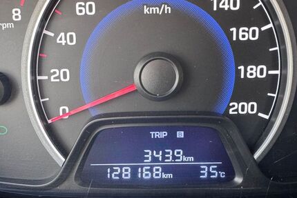 Hyundai i10 128.000 km 4.500 &euro; Würselen 52146