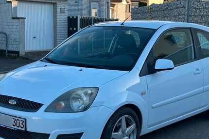 Ford Fiesta 164.296 km 1.799 &euro; Düren 52351