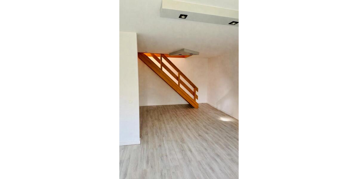 Dachgeschoßwohnung Würselen - 3 Zimmer, 105 m&sup2;, 1.228&euro; | Angebot:25968683