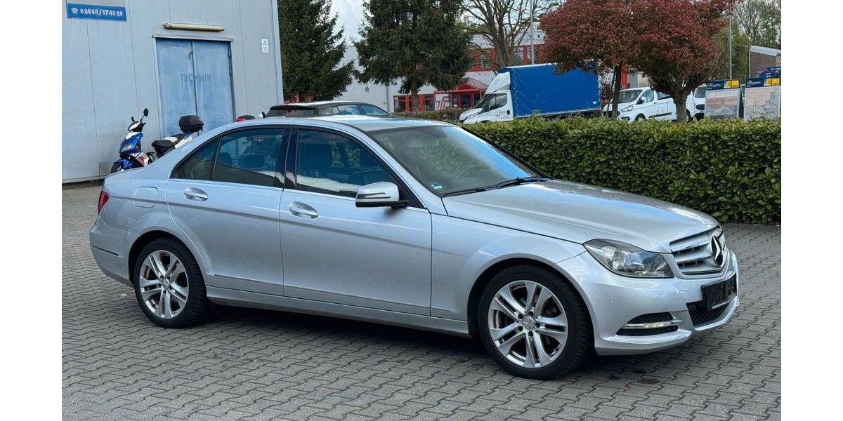 Mercedes-Benz C 180 185.930 km 8.990 &euro; Alsdorf 52477