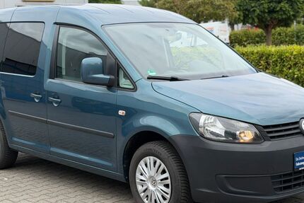 VW Caddy 129.490 km 10.990 &euro; Alsdorf 52477