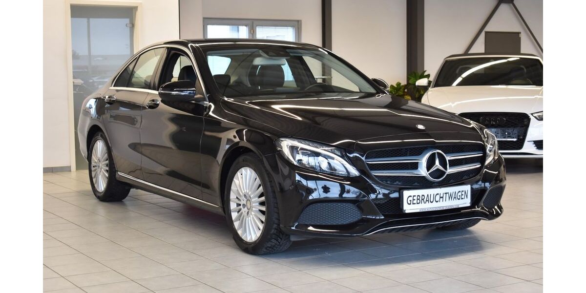 Mercedes-Benz C 180 103.900 km 15.999 &euro; Düren 52351