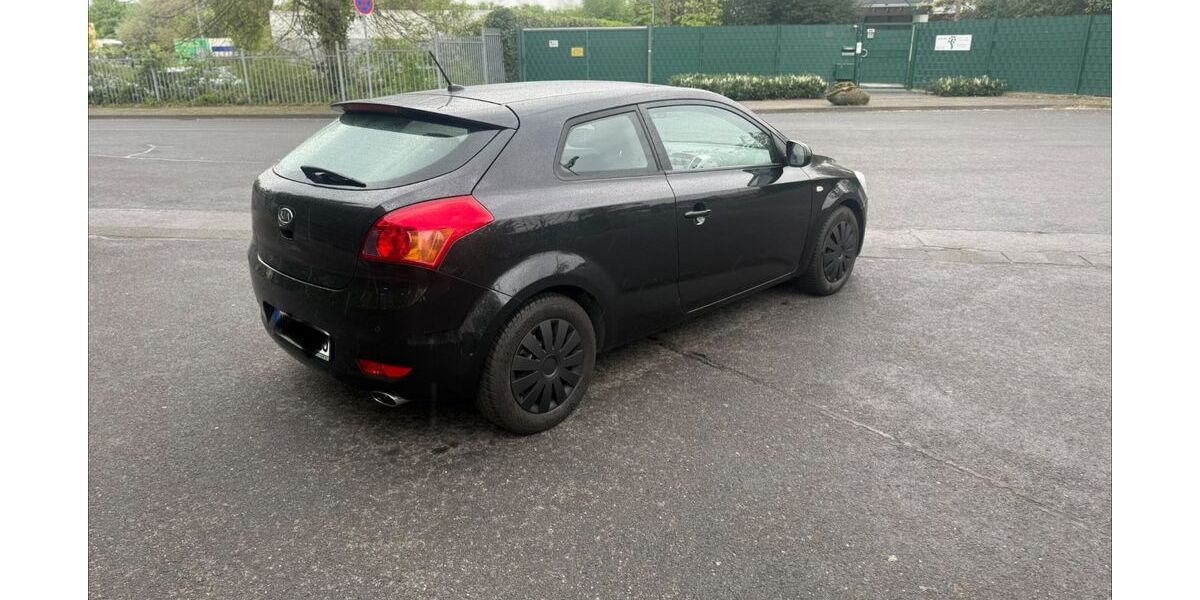 Kia ceed / Ceed 101.607 km 3.999 &euro; Elsdorf 50189