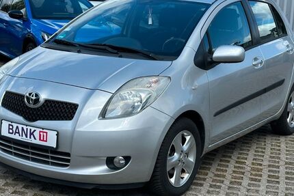 Toyota Yaris 145.449 km 4.900 &euro; Würselen 52146