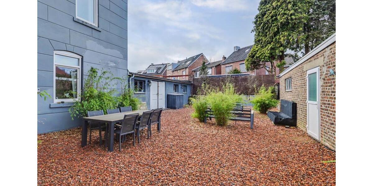 Villa Aachen Aachen-Mitte - 10 Zimmer, 292 m&sup2;, 750.000&euro; | Angebot:26167204