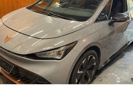 Cupra Born 33.032 km 22.970 &euro; Aachen 52078