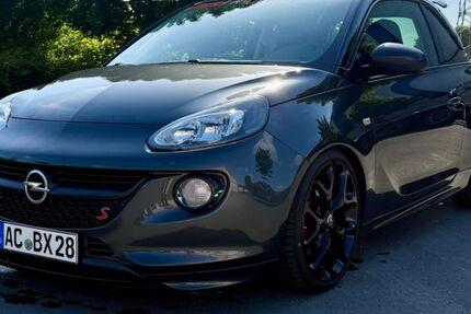 Opel Adam 99.000 km 13.990 &euro; Aachen 52078