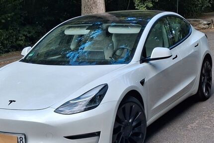 Tesla Model 3 94.490 km 27.490 &euro; Eschweiler 52249
