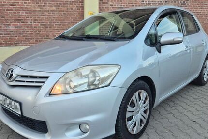 Toyota Auris 262.000 km 4.990 &euro; Düren 52349