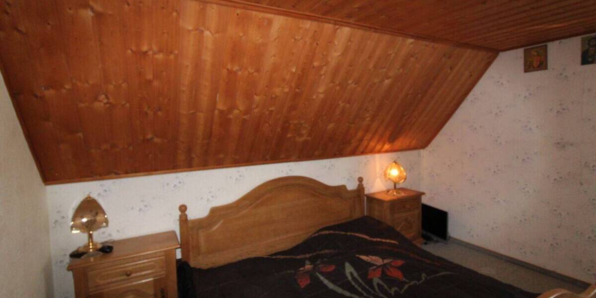 Mehrfamilienhaus, Wohnhaus Geilenkirchen Lindern - 6 Zimmer, 124 m&sup2;, 229.000&euro; | Angebot:25728232