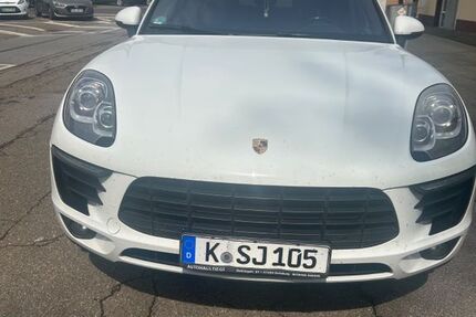 Porsche Macan 248.000 km 22.700 &euro; Aldenhoven 52428