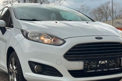 Ford Fiesta 235.414 km 2.950 &euro; Düren 52349