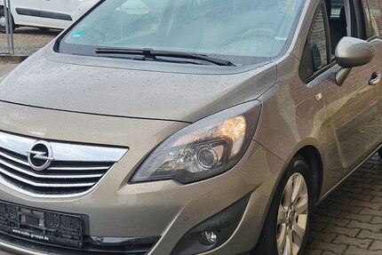 Opel Meriva 198.000 km 1.499 &euro; düren 52349