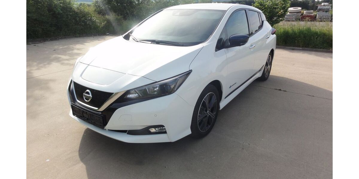 Nissan Leaf 49.800 km 13.555 &euro; Roetgen 52159