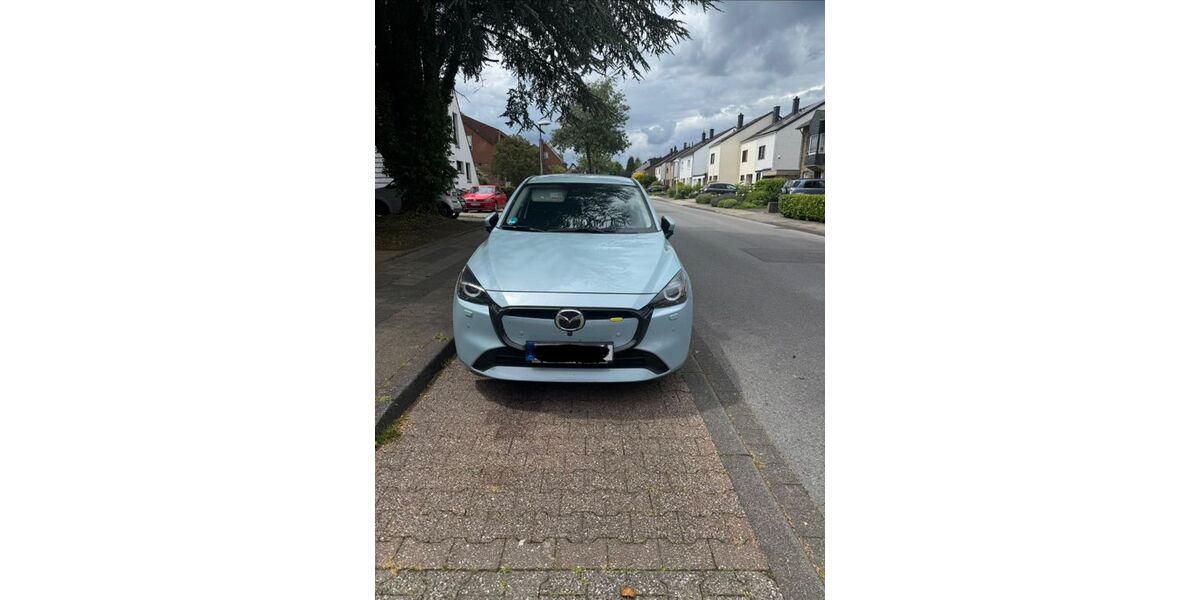 Mazda 2 38.500 km 16.100 &euro; Aachen 52076