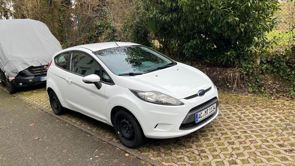 Ford Fiesta 150.000 km 2.850 &euro; Aachen 52078