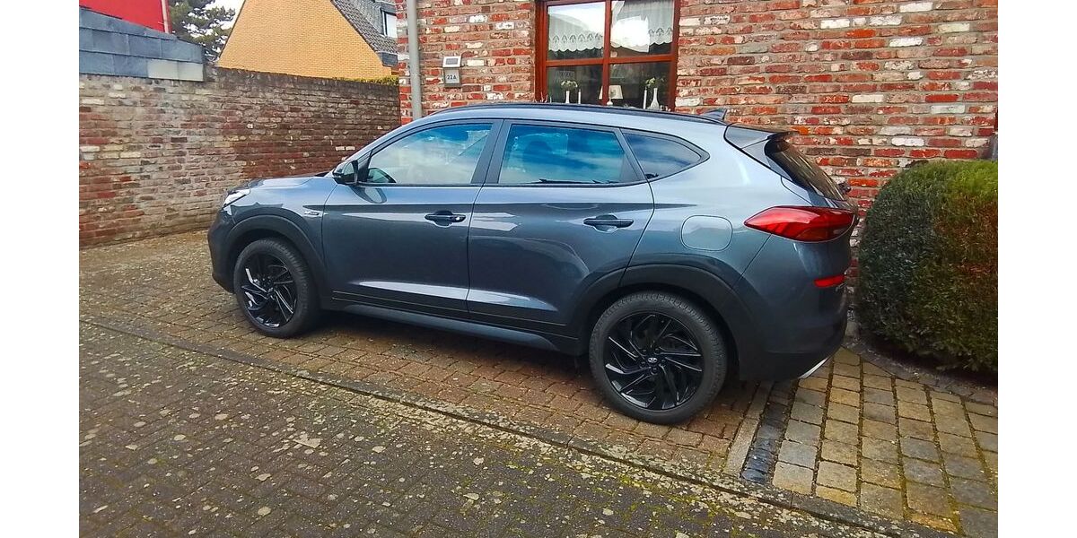 Hyundai TUCSON 86.000 km 22.400 &euro; Eschweiler 52249