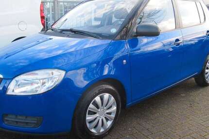 Skoda Fabia 57.900 km 3.499 &euro; Düren 52353