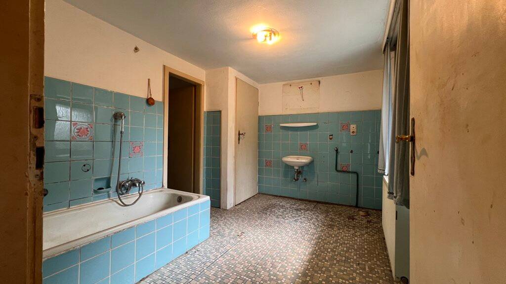 Einfamilienhaus Aachen Schmithof - 6 Zimmer, 137 m&sup2;, 199.000&euro; | Angebot:26219858