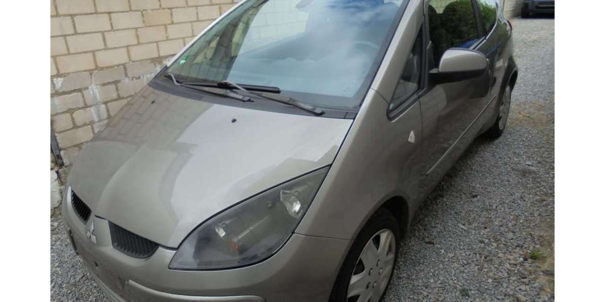 Mitsubishi Colt 240.739 km 350 &euro; Aachen 52076