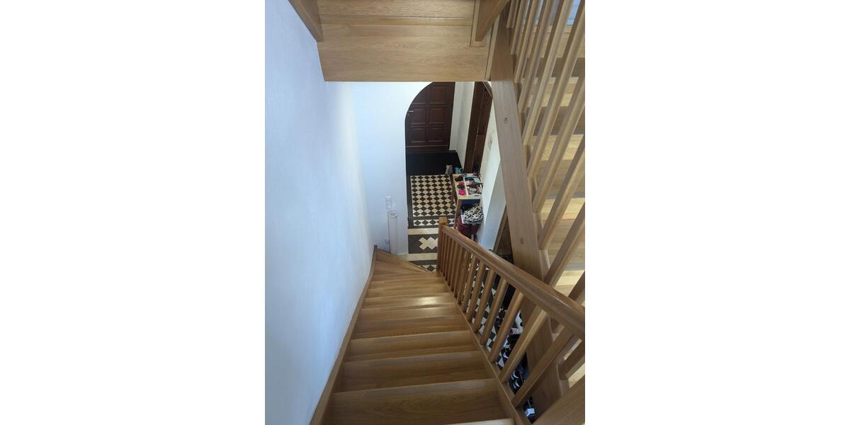 Einfamilienhaus Linnich - 8 Zimmer, 150 m&sup2;, 420.000&euro; | Angebot:25282171