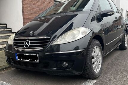 Mercedes-Benz A 180 265.000 km 2.200 &euro; Düren 52353