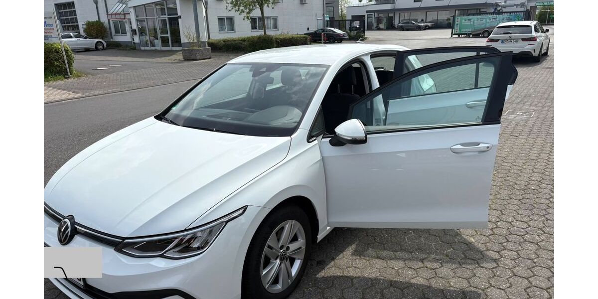 VW Golf 62.500 km 22.999 &euro; Düren 52351