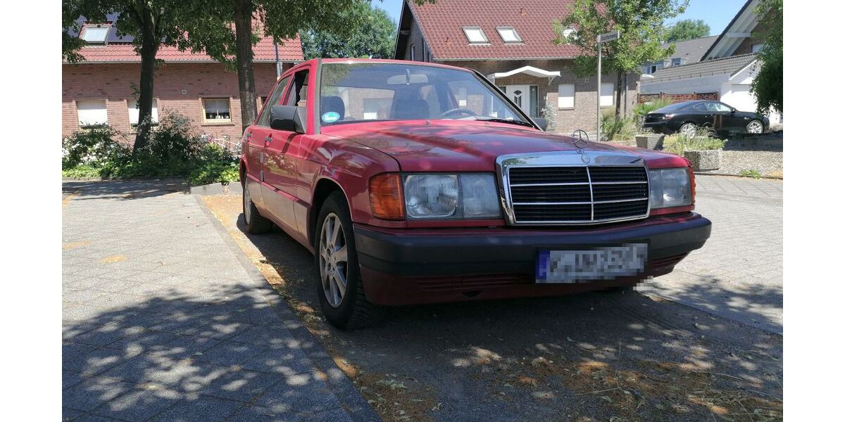 Mercedes-Benz 190 218.192 km 1.950 &euro; Inden 52459