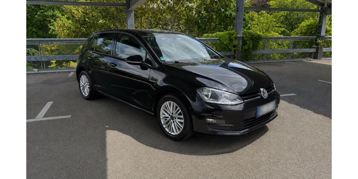 VW Golf 133.000 km 7.500 &euro; Herzogenrath 52134