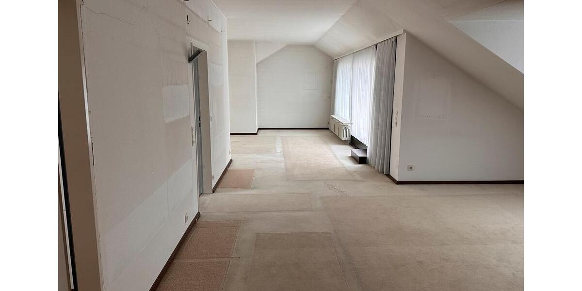 Dachgeschoßwohnung Aachen Aachen-Mitte - 2 Zimmer, 95 m&sup2;, 950&euro; | Angebot:24522712