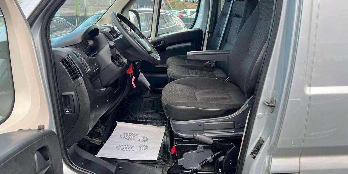 Opel Movano 151.133 km 15.490 &euro; Stolberg 52222