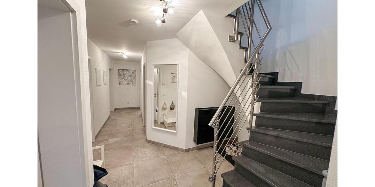 Maisonettenwohnung Geilenkirchen - 4 Zimmer, 125 m&sup2;, 1.375&euro; | Angebot:24584253