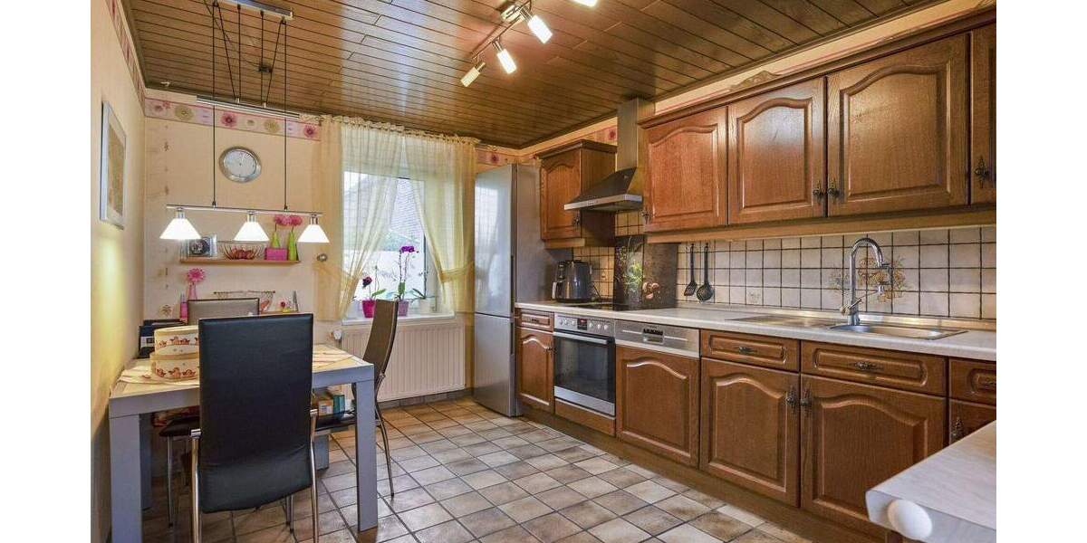 Einfamilienhaus Gangelt / Stahe Stahe - 8 Zimmer, 225 m&sup2;, 325.000&euro; | Angebot:25746547