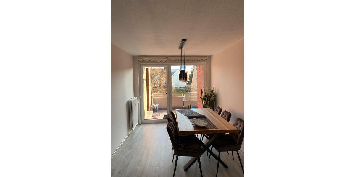 Etagenwohnung Düren Rölsdorf - 3 Zimmer, 98 m&sup2;, 1.540&euro; | Angebot:26045452