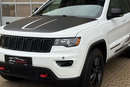 Jeep Grand Cherokee 61.000 km 31.950 &euro; Jülich 52428
