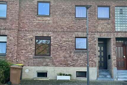 Haus Übach Palenberg - 5 Zimmer, 175 m&sup2;, 300.000&euro; | Angebot:24442953