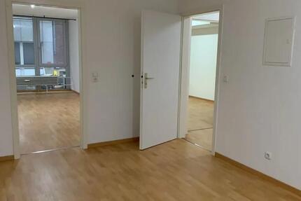 Wohnung Aachen Aachen-Mitte - 2 Zimmer, 76 m&sup2;, 899&euro; | Angebot:25307024