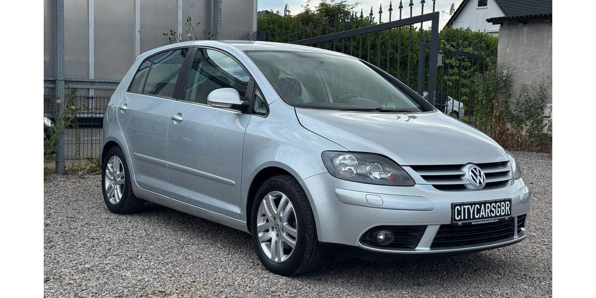 VW Golf 95.000 km 5.299 &euro; Düren-Merken 52353