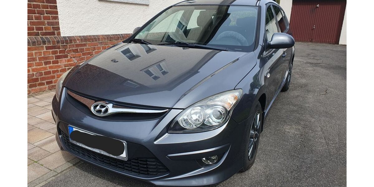 Hyundai i30 145.000 km 3.100 &euro; Herzogenrath 52134