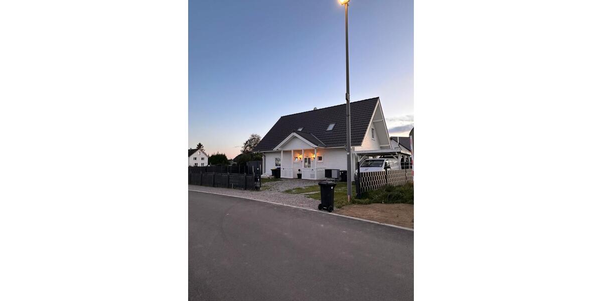 Einfamilienhaus Simmerath - 7 Zimmer, 140 m&sup2;, 520.000&euro; | Angebot:26567939