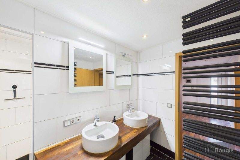 Mehrfamilienhaus, Wohnhaus Gangelt Schierwaldenrath - 7 Zimmer, 252 m&sup2;, 395.000&euro; | Angebot:25661027