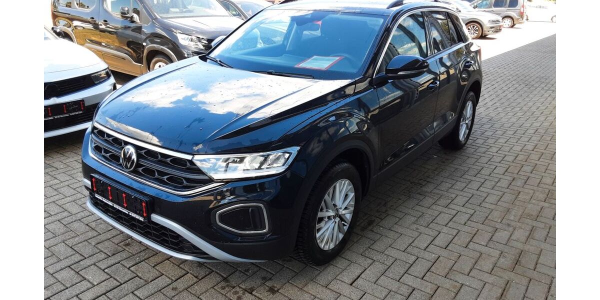 VW T-Roc 49.000 km 21.490 &euro; Monschau (bei Aachen) 52156