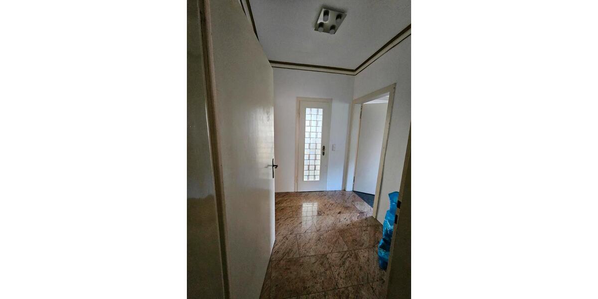 Einfamilienhaus Geilenkirchen - 10 Zimmer, 140 m&sup2;, 420.000&euro; | Angebot:26004373