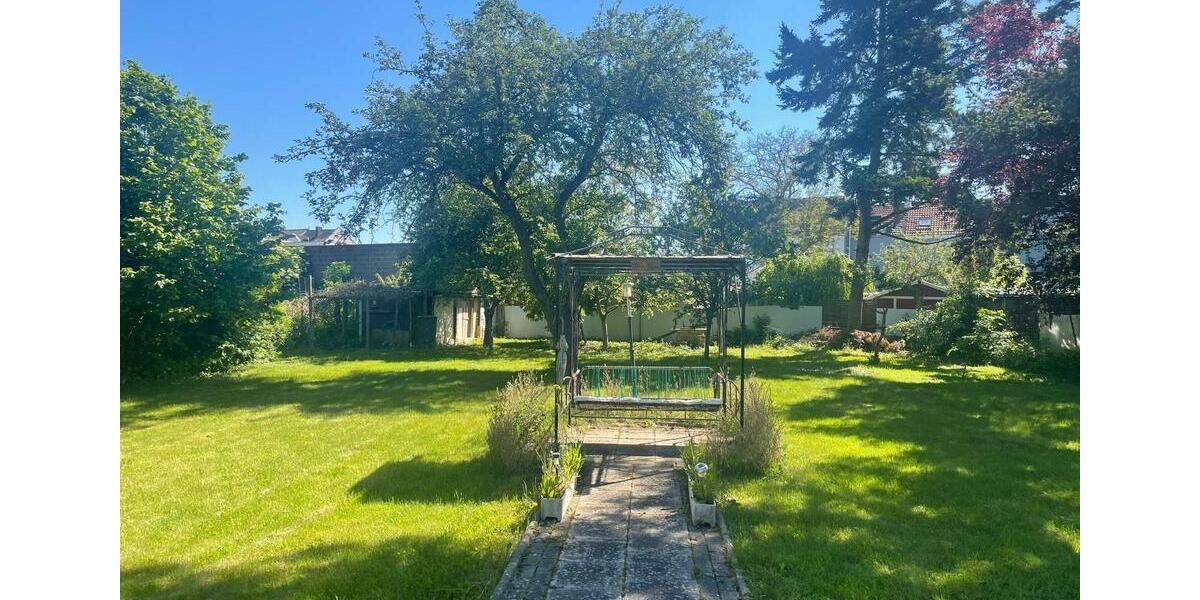 Doppelhaushälfte Düren - 7 Zimmer, 150 m&sup2;, 399.000&euro; | Angebot:26000883